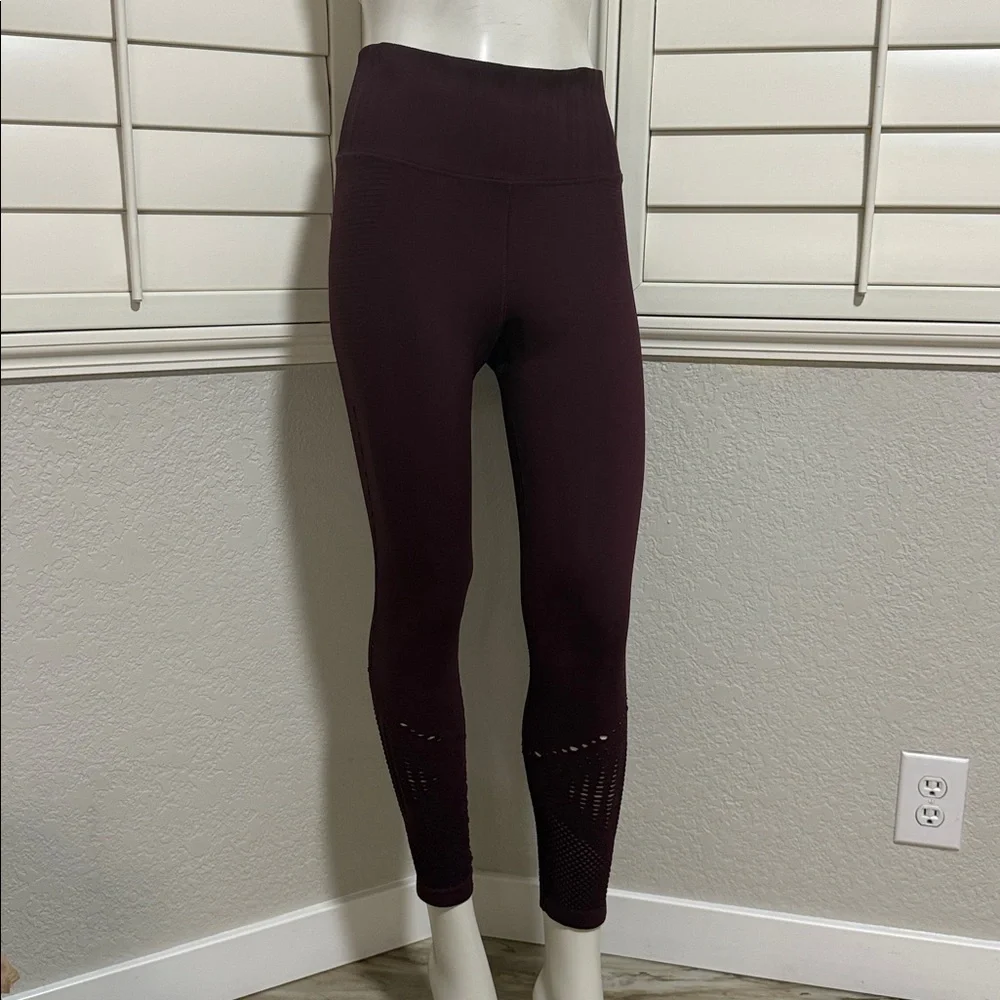 Athleta Halasana Seamless 7/8 Tight Leggings - Picture 2 of 12